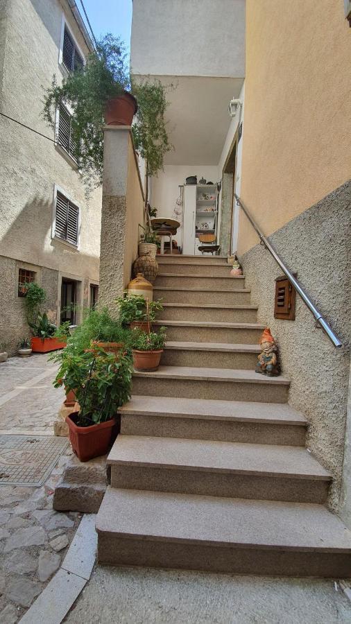 קרס Franceska Apartmani מראה חיצוני תמונה