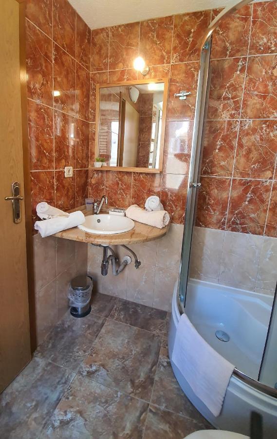 קרס Franceska Apartmani מראה חיצוני תמונה