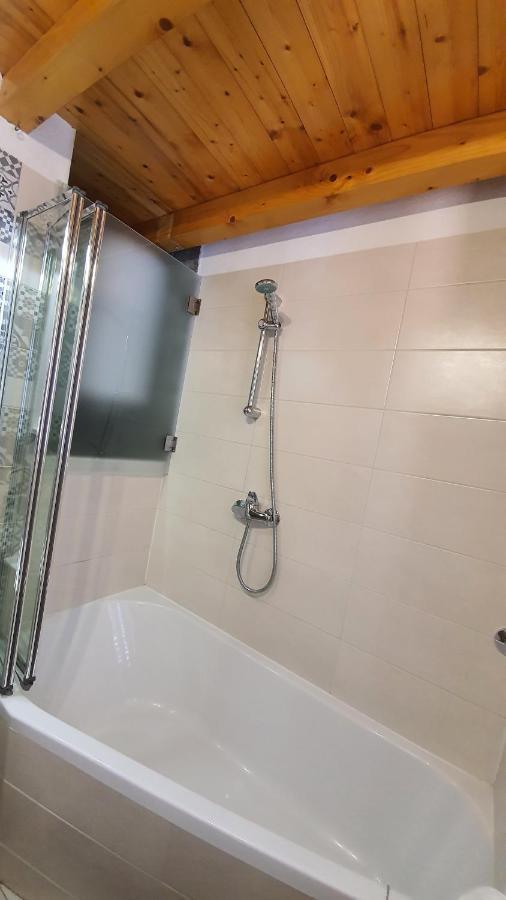 קרס Franceska Apartmani מראה חיצוני תמונה