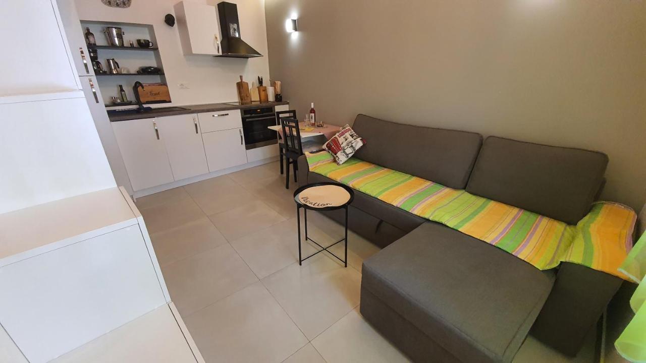 קרס Franceska Apartmani מראה חיצוני תמונה